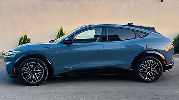 Ford: Ford Mustang Mach-E Premium Long Range 2024 Satılır. Avtomobil şəxsi — 13