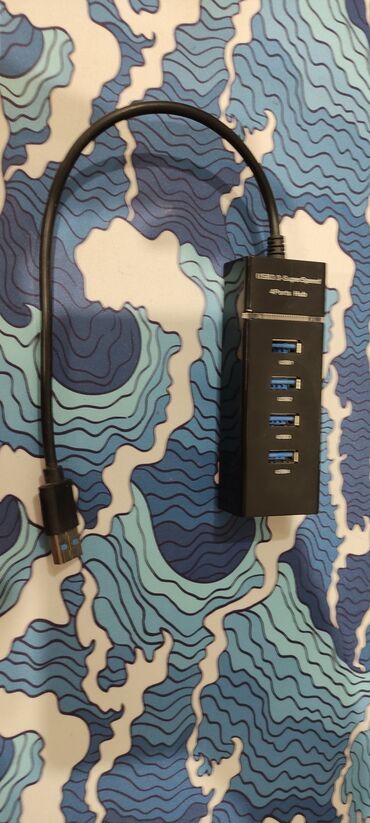 Другие комплектующие: Продаю usb hub 3.0
в хорошем состоянии 
со световым индикатором