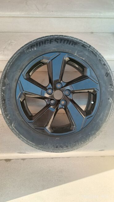 vossen 18: İşlənmiş Disk təkər Toyota 225 / 60 / R 18, 5 Boltlu