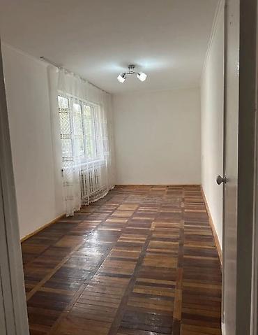 3 комнаты, 58 м², 10 мкр 104 серия, 2 этаж, Косметический ремонт