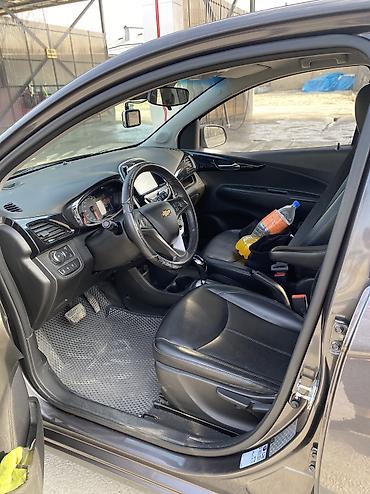 Chevrolet: Chevrolet Spark: 2016 г., 1 л, Вариатор, Бензин — 4
