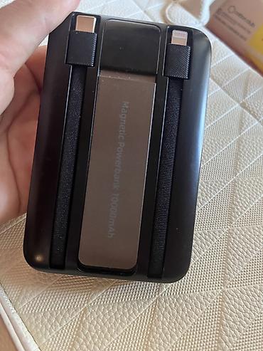 Магнитный powerbank WiWU 10000 мА·ч с беспроводной зарядкой -