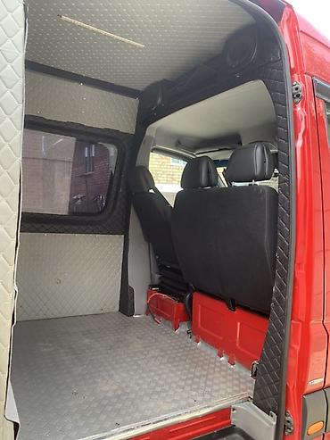 диск рекстон: Mercedes-Benz Sprinter, красный цельнометаллический фургон — 7