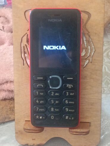 держатель телефона: Nokia 106, Б/у, < 2 ГБ, цвет - Красный, 2 SIM