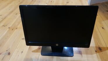 komputer manitor: Hp monitor .Zapcast kimi satilir Monitorun arxa tərəfində DVI və VGA