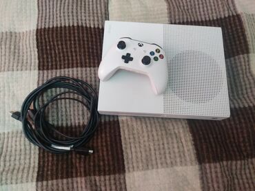 gt730 2gb ddr3: Продаю Xbox one S состояние хорошее,один хозяин, купленны и