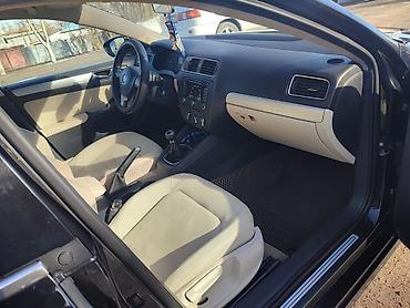 бишкек авторынок: Volkswagen Jetta: 2011 г., 2.5 л, Механика, Бензин, Седан — 3