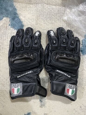 Перчатки: Перчатки для мотоцикла AGV MADE IN ITALY Новый