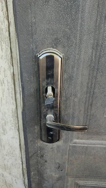 вскрыть квартиру: 🔑 Аварийное вскрытие любых замков. Быстрый выезд 24/7. Аккуратно, без — 8