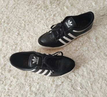 Women's Sneakers and athletic shoes: Adidas, 38, bоја - Crna — 1