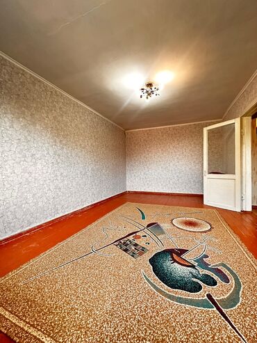 однушка хрущевка: 1 комната, 30 м², Хрущевка, 3 этаж, Старый ремонт