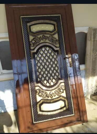 Qapıların təmiri: Peşakar usta tərəfindən yığılır ünvan Sulutəpə qiymət 170 AZN den — 8