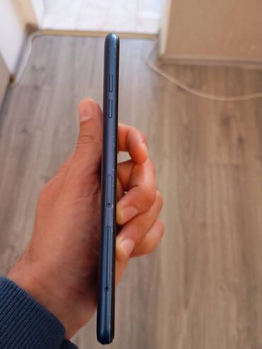 Apple iPhone: Bütün gördüyünüz telefonlar birlikdə satılır və qiyməti toplam 100 -da lalafo.az — 4 Apple iPhone: Bütün gördüyünüz telefonlar birlikdə satılır və qiyməti toplam 100 — 4