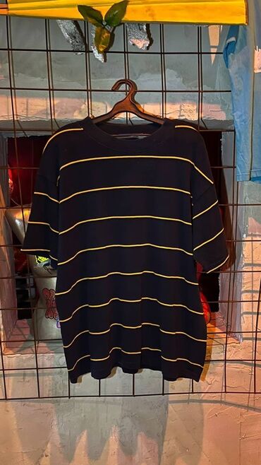 одежда мишки: Базовая полосатая футболка 

size L, плотная и мягкая