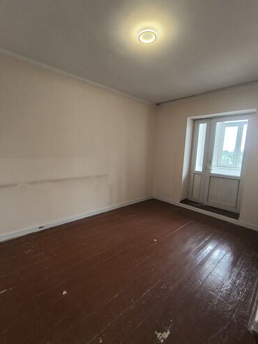 продаются дома село ленинское: 3 комнаты, 56 м², Индивидуалка, 5 этаж, Старый ремонт