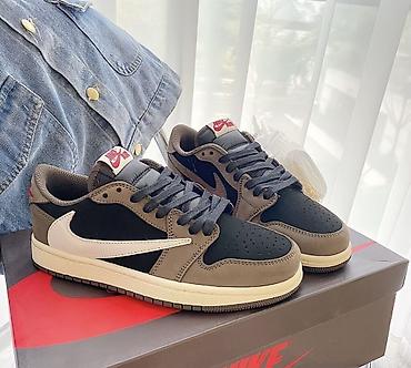 nike 41: Кроссовки, 36, Nike, Новый, цвет - Коричневый, Самовывоз, Платная доставка — 1