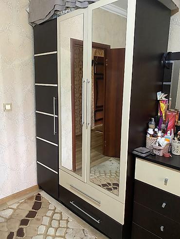 Paltar dolabları, qarderoblar: Təcili olaraq satılır Dəst Şəkilində qırıq söküy heçnəyi yoxdur təzə — 2