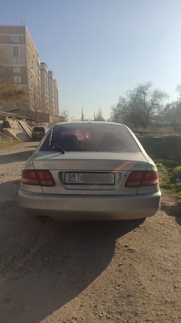 Mitsubishi: Mitsubishi Galant: 1995 г., 2 л, Механика, Бензин, Хэтчбэк — 5