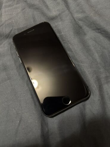 продам iphone 8 64gb: IPhone 8, 64 ГБ, Черный