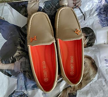 Qadın ayaqqabıları: Qadın loferləri – Comfy Brand, ölçü 36 - Model: klassik mokasin/lofer — 1