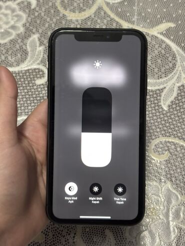 Apple iPhone: IPhone 11, Qara, Face ID — 10