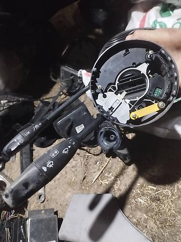 Панели, обшивки: Запчасть на Мерседес 211 Фара простой правая сторона Болоки,рамки — 19