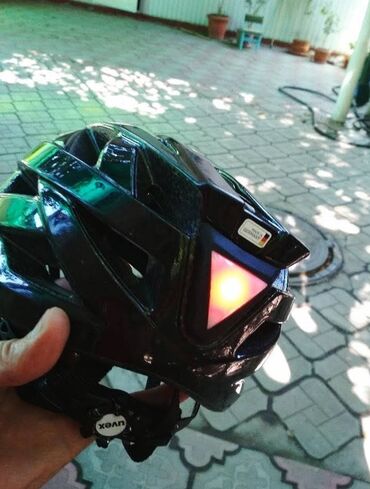 Шлемы: Карбоновый подседел "Toseek" 350 mm. - 30,8mm. - 1800 сом. Либо — 4