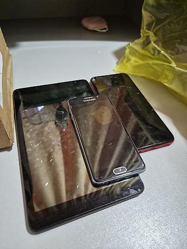 samsung tablet qiymetleri: Lot: 2 planşet + 1 smartfon. 3nunde ekrani yanib islemis sadece — 5