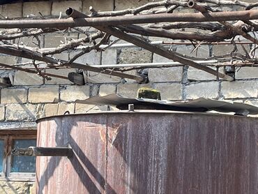 Baklar və çənlər: Bak, Metal, 5000 l l, İşlənmiş, Rayonlara çatdırılma