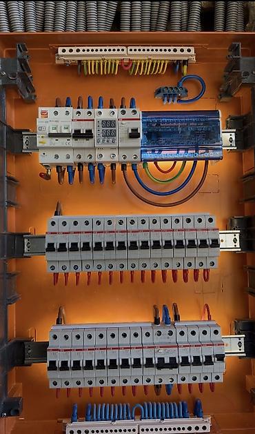 metal asma tavan: Peşəkar elektrik xidməti: 1)Elektrik xəttlərinin standartlara uyğun — 1