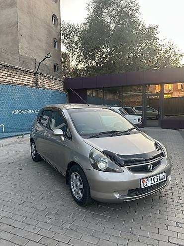 fit 2012: Honda Fit: 2003 г., 1.3 л, Вариатор, Бензин, Хэтчбэк — 2