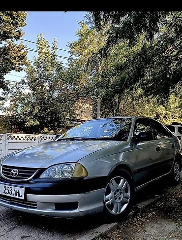 outback xt: Toyota Avensis: 2002 г., Автомат, Лифтбек — 3