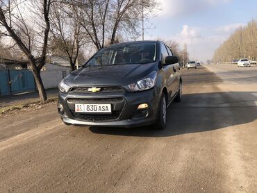 продаю шевролет: Chevrolet Spark: 2018 г., 1 л, Автомат, Бензин, Хетчбек