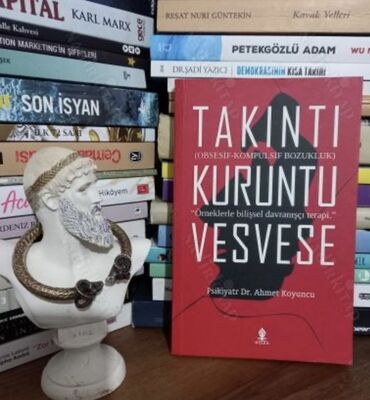 Книги, журналы, CD, DVD: Takinti Kuruntu Vesvese- 7 azn Hero- 15 azn Makiavelli- 4 azn Məhsəti-
