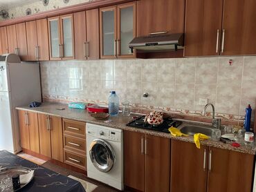 işlənmiş qaz: Mətbəx mebeli 330 azn yuxarı və aşağı şkaflardan ibarətdir Əla