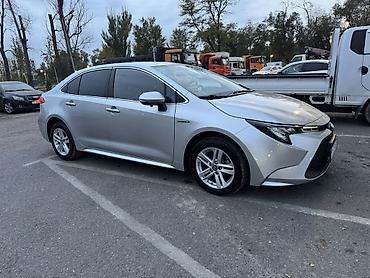 Toyota: Toyota Levin: 2020 г., 1.8 л, Гибрид, Седан — 1