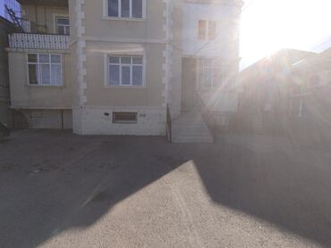 nerimanovda tecili satilan evler: 2 otaqlı, Yeni tikili, 33 kv. m