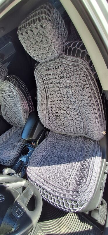 Avtomobil üçün alətlər: Maşın oturacaqları üçün əl işi toxunma üzlüklər dəsti. - Rəng: Boz -