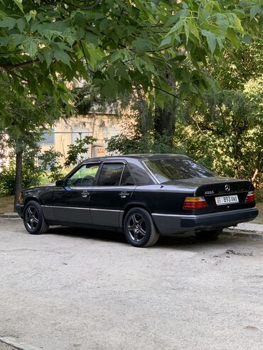 ниссан капа: Mercedes-Benz E 200: 1991 г., 2 л, Механика, Бензин, Седан