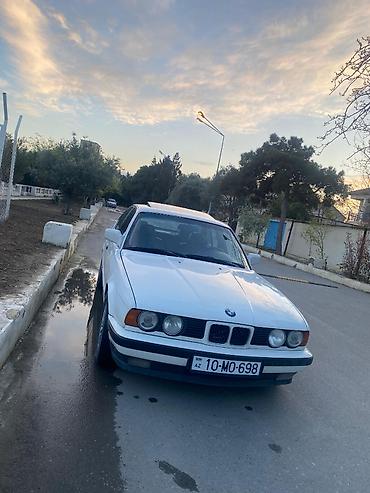 bmw lyuk: BMW 5 series: 2 l | 1990 il Sedan — 1