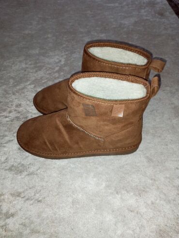 ugg papuce beograd: Ugg mini čizme, bоја - Braon, 39