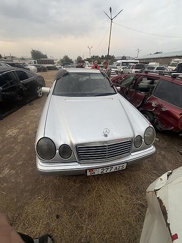 Mercedes-Benz E-Class: 1995 г., 3.2 л, Автомат, Бензин, Седан