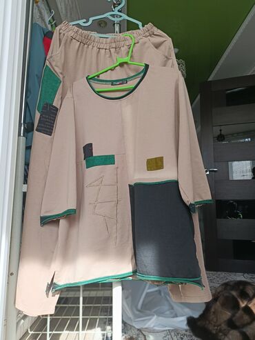 сапошка женские: Женский костюм из трикотажа в стиле casual/loft: туника свободного