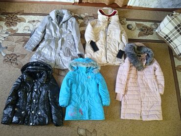 женская куртка зимняя: Куртки женские и детские, осенние зимние 300 сом