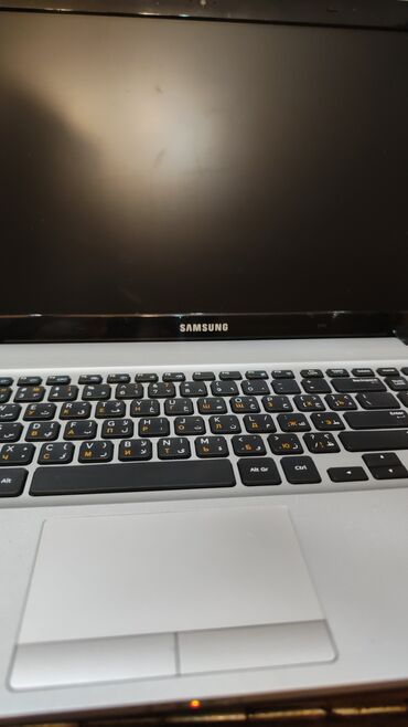 ноутбук для сложных задач: Ноутбук, Samsung, Б/у, Для несложных задач