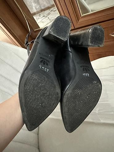 Tuflilər: 1dəfə geyinilib yenidən seçilmir amma akka shoesdən alınıb 36ölçü — 4