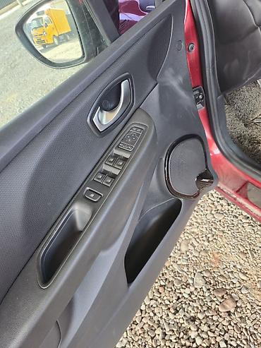 Renault: Renault Clio: 2019 г., 1.4 л, Автомат, Дизель, Хэтчбэк — 13