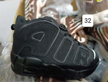 Patike: Akcija
2850 din — 11