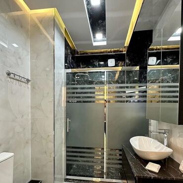 Duş kabinaları, arakəsmələr: Yeni Üstü açıq kabina, Künc üçün, Pulsuz çatdırılma — 14