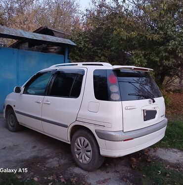 авто до 2000: Toyota Raum: 2000 г., 1.5 л, Автомат, Бензин